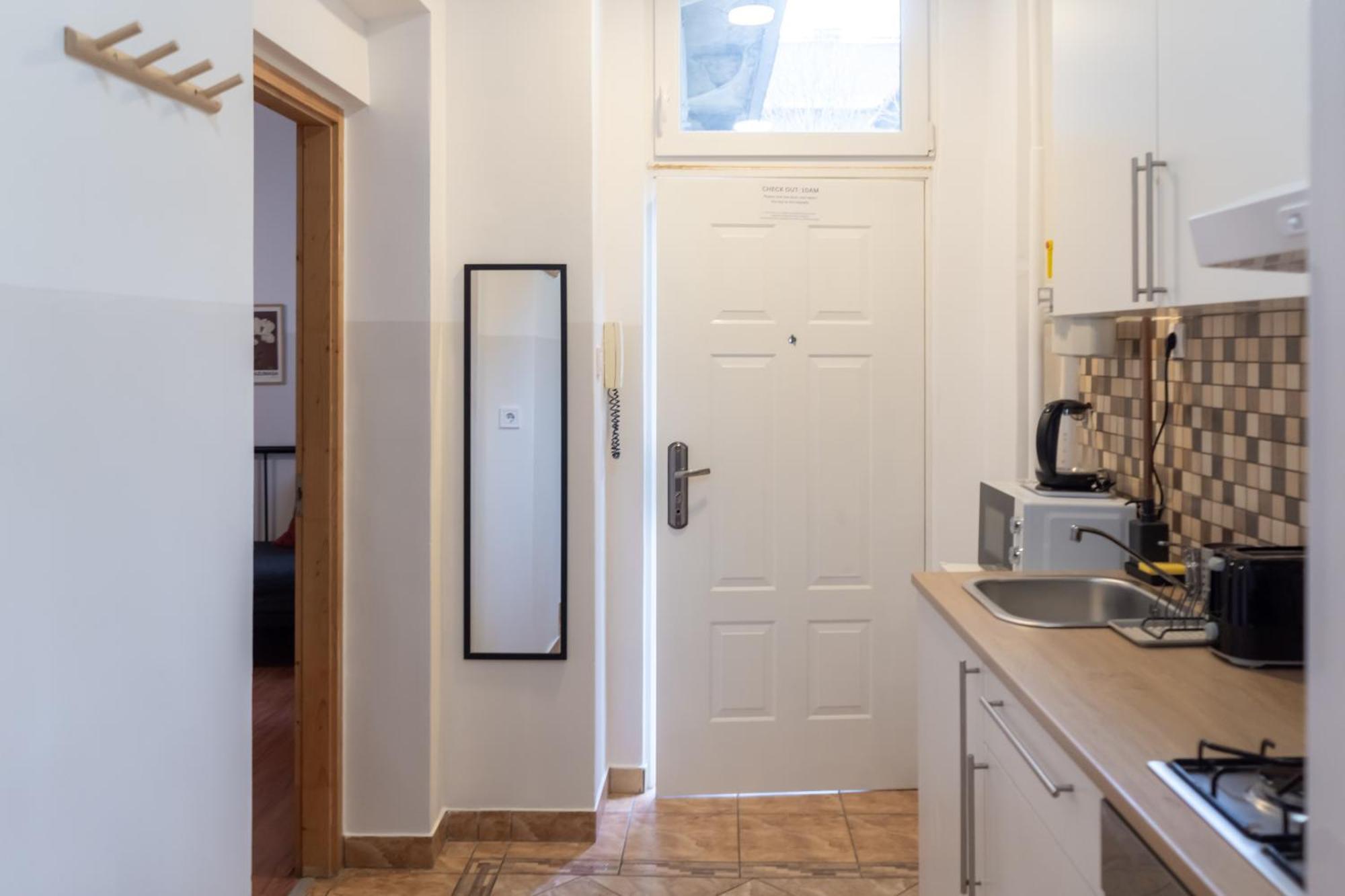 Cozy Apartment In Akacfa Street Budapest Exteriör bild